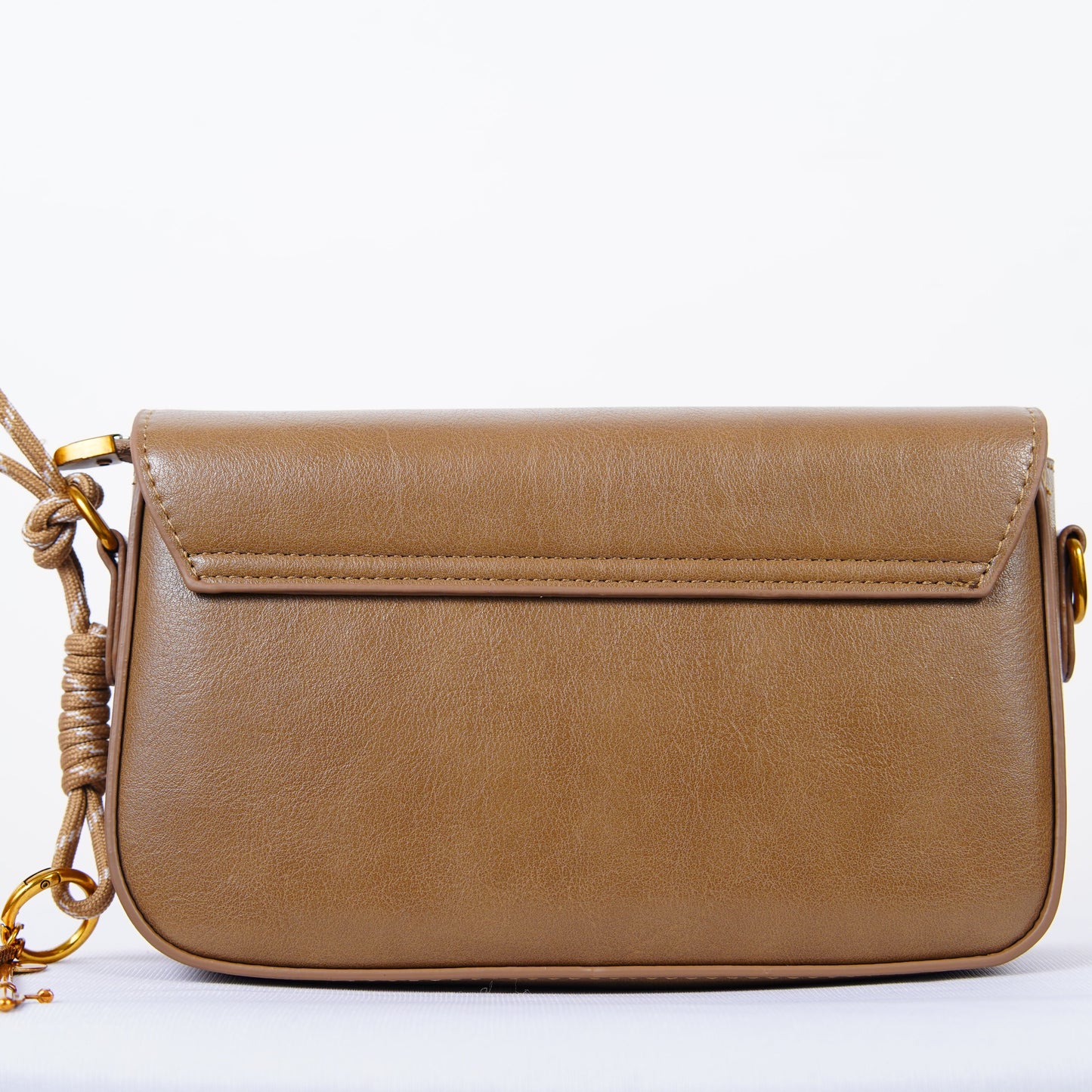 Classic Charm Sling – Toasted Caramel