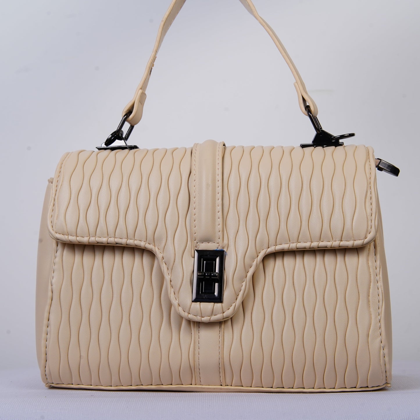 The Classic Muse – Cream Edition