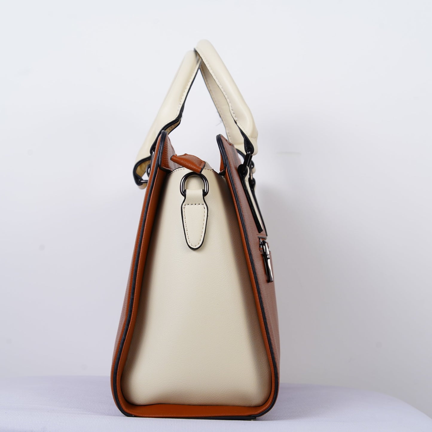 The Executive Muse – Classic Structured Handbag