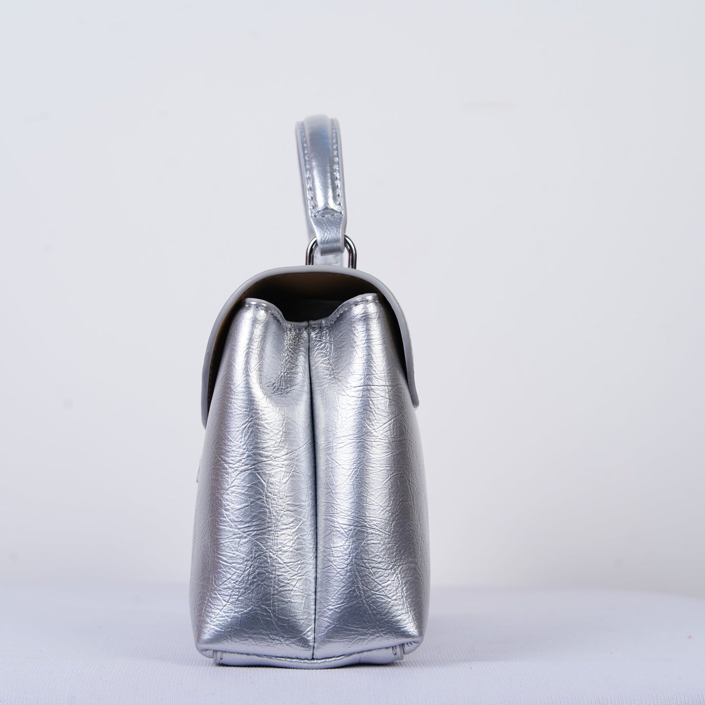 The Cosmic Muse – VANTINA's Silver Elegance