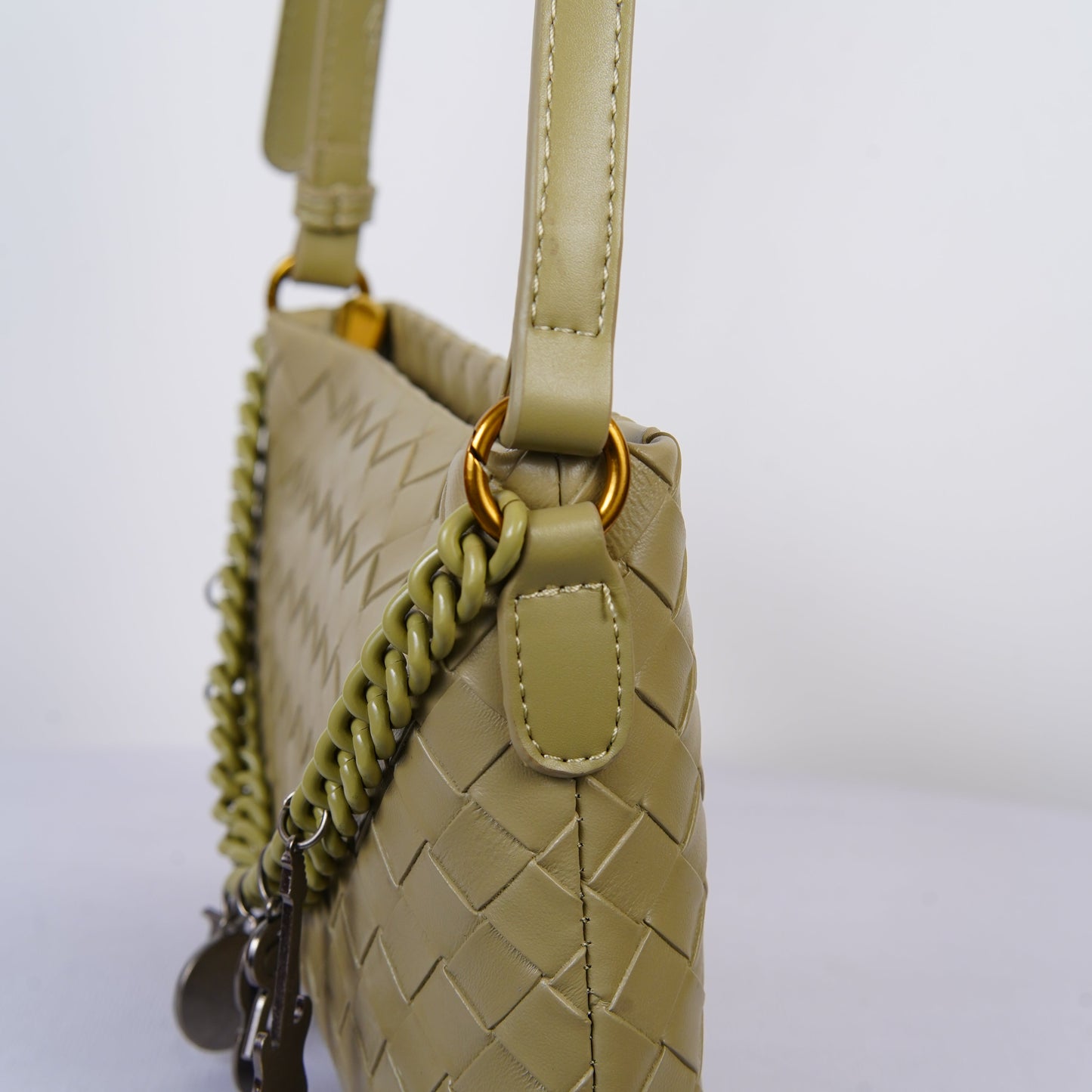 The VANTINA Rebel Charm