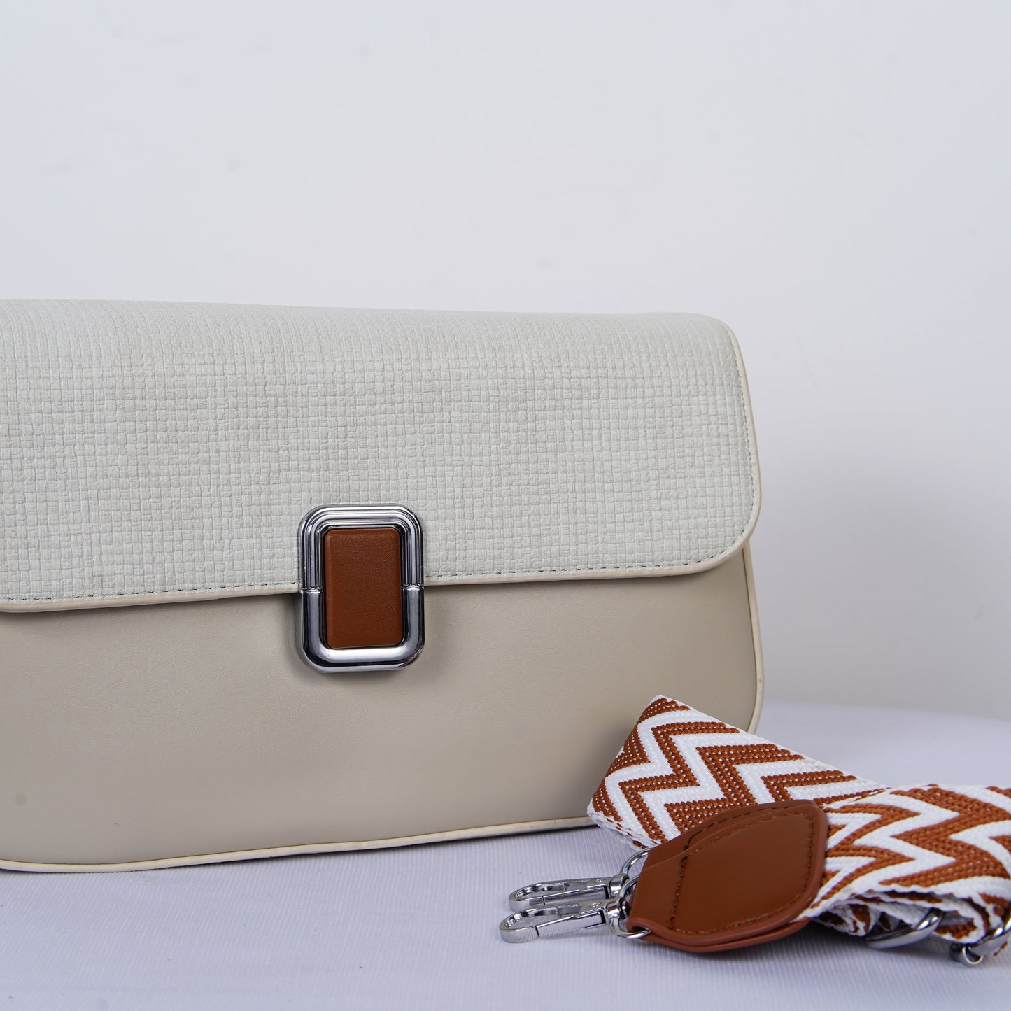 Madrid Classic Crossbody