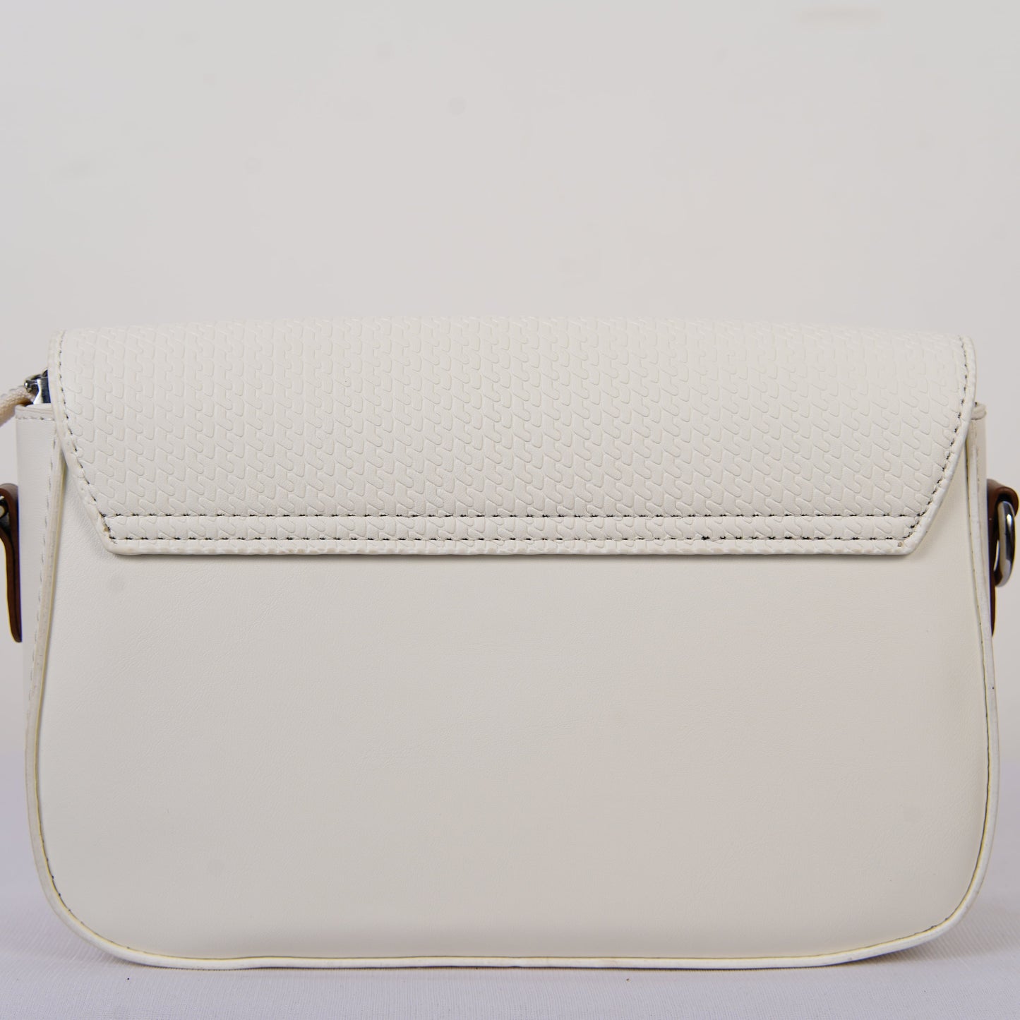 Sienna Whisper – Where Texture Meets Timeless Charm