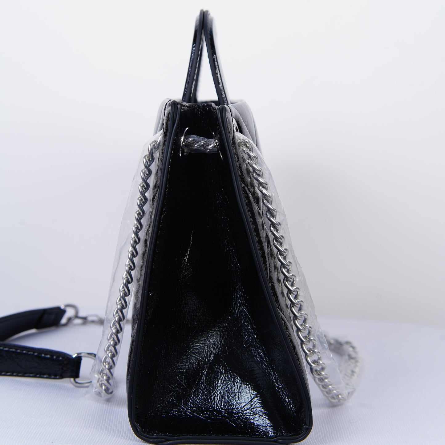 Luxe Chain Tote – Black Diamond Edition